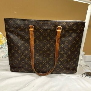Louis Vuitton Luco Monogram Bag